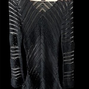 ii SISTERS Women’s black crochet pullover Sweater